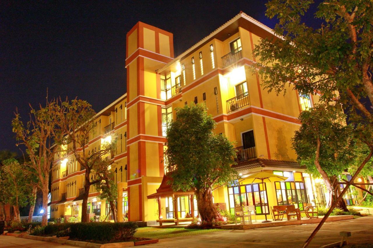 Boonme Heritage Phitsanulok Exterior photo